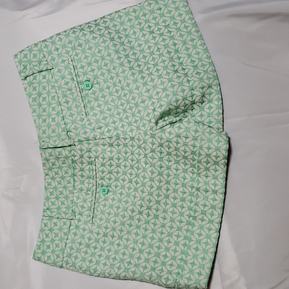 SUPER Cute Teal Green Low Rise Shorts Side Pockets Size 4 7th Ave - Picture 5 of 8